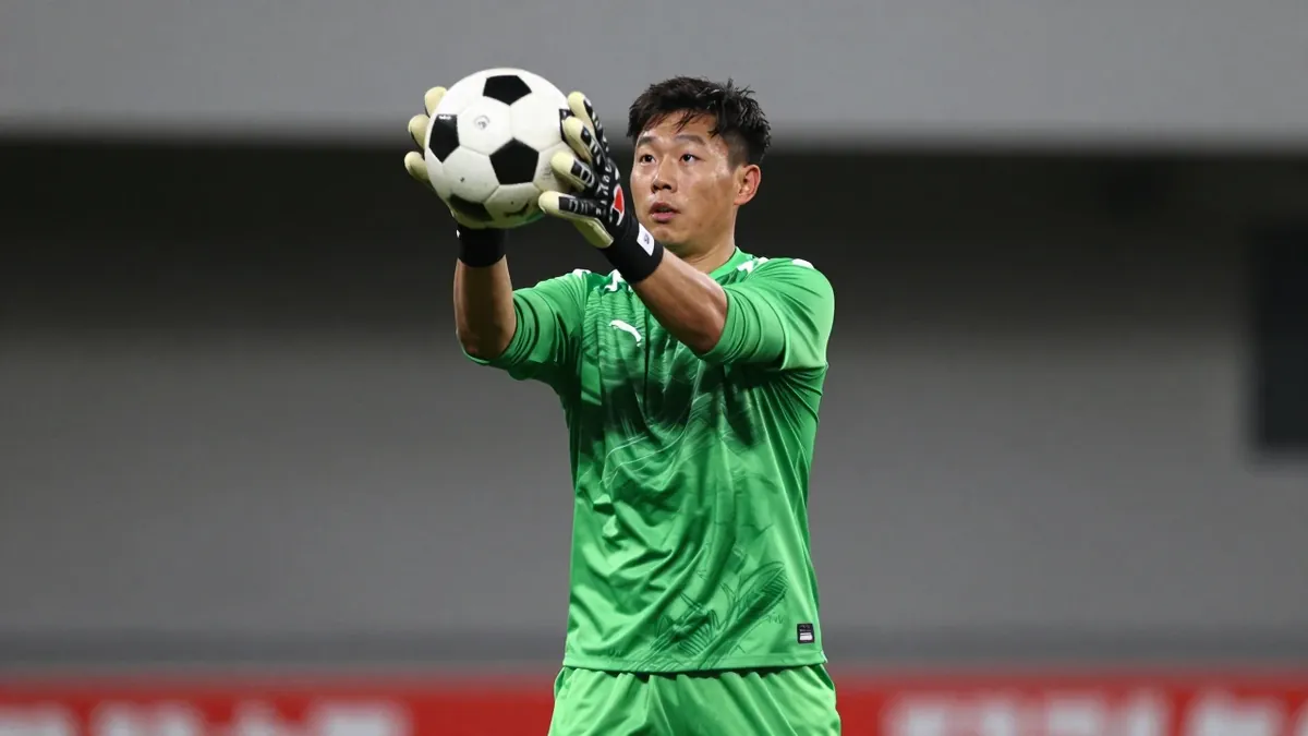 Former Shamrock Rovers keeper Gavin Bazunu joined Bolton, aided by sporting director Fergal Harkin's shared League of...